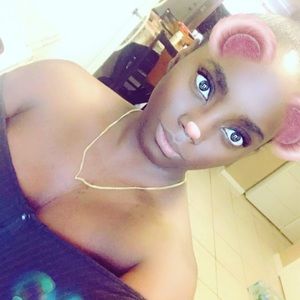 Meet your Posher, Alisha